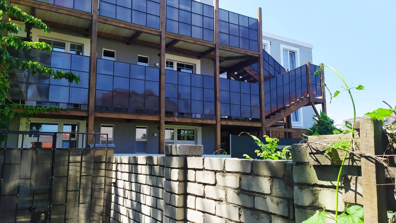 Loft House Aparthotel Odesa Exterior photo